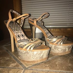 Jessica Simpson heels